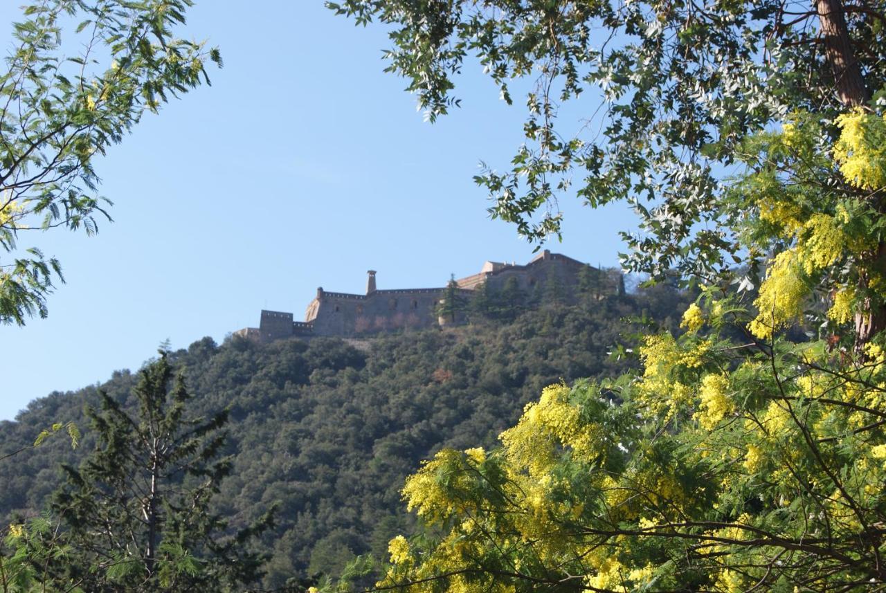 A L'Ombre Du Fort Fuilla Exterior photo